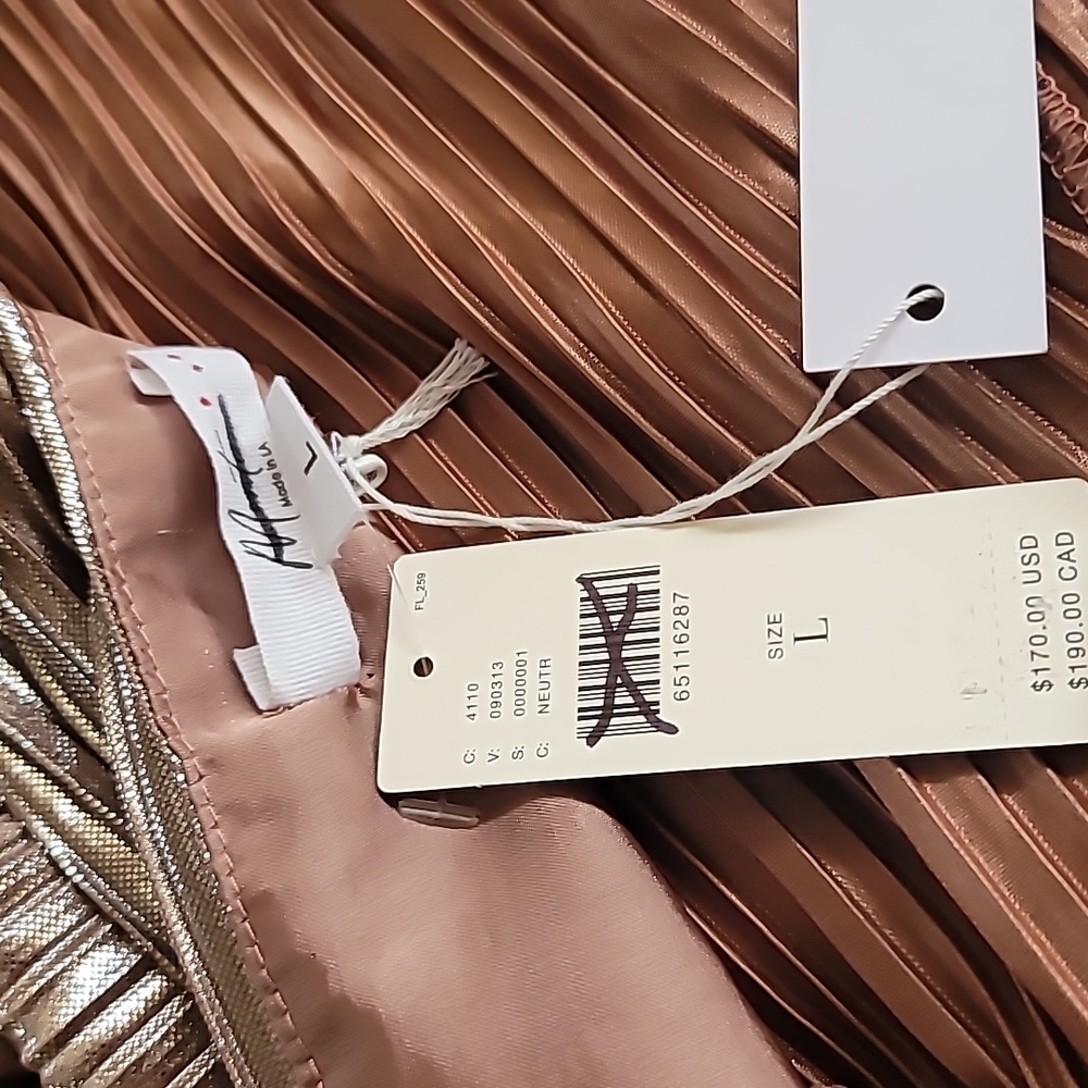 Anthropologie Shimmer V-neck Tank Top. - Picture 14 of 14